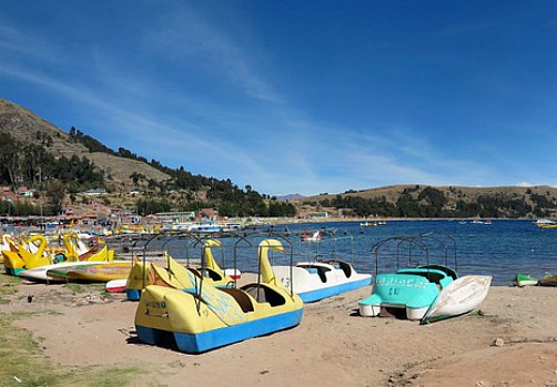 Hotels and Hostels in Copacabana - Lake Titicaca