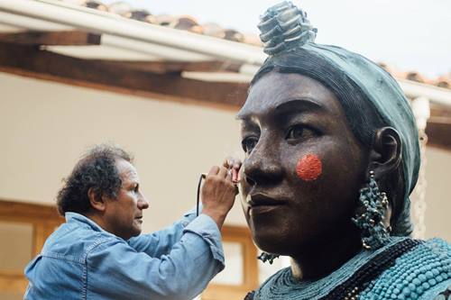 Bolivian sculptor and artist Juan Bustillos