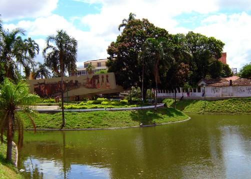 Parque Arenal - First Park in Santa Cruz, Bolivia