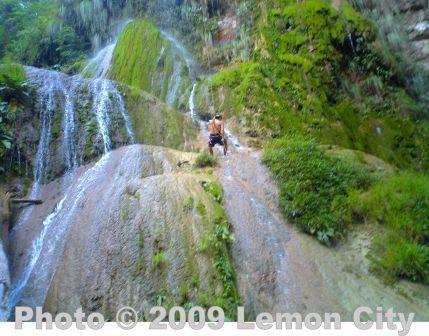 Rappelling en Bolivia Rappelling en Bolivia